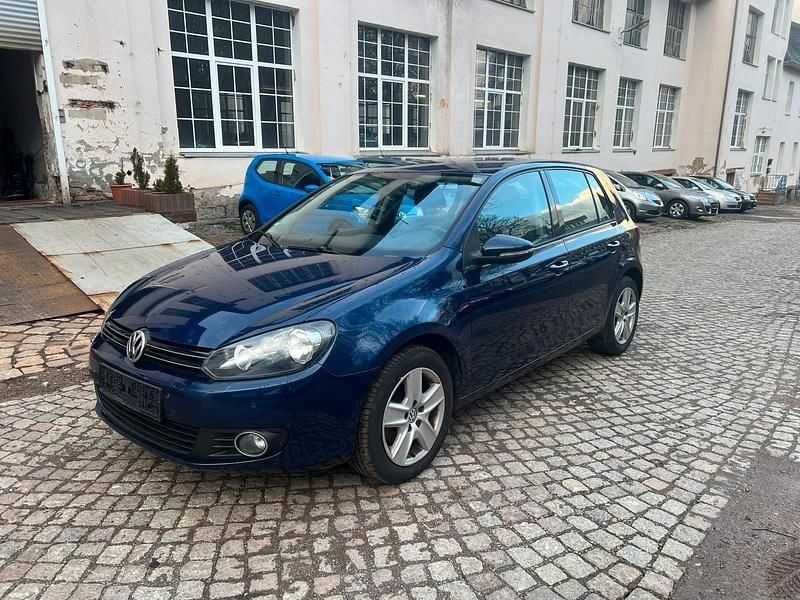 Gebraucht VW Golf VI 125 PS (91 kW) 2010 Blau Kleinwagen