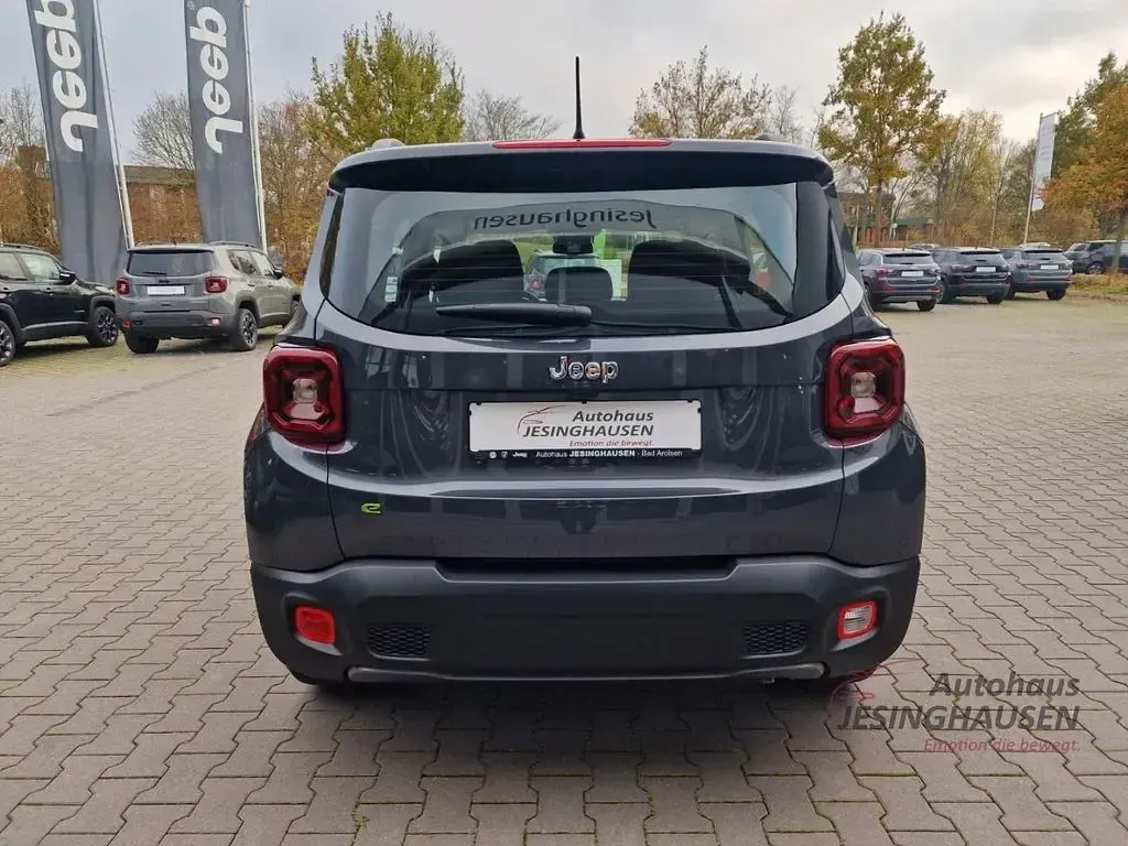 Neu Jeep Renegade Altitude 131 PS (96 kW) 2025 Vr679) (grau SUV