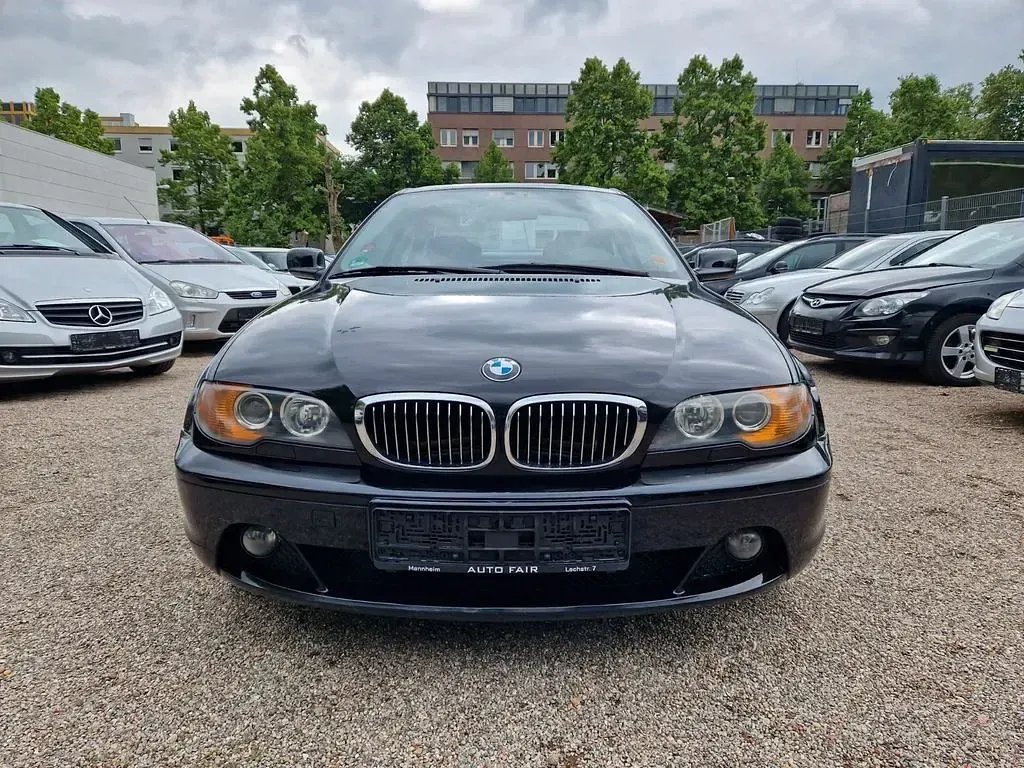 Gebraucht BMW 320 Sport Line 170 PS (125 kW) 2003 Schwarz Coupé