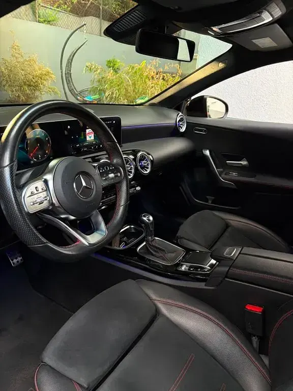 Gebraucht Mercedes A180 AMG line 136 PS (100 kW) 2018 Schwarz Limousine