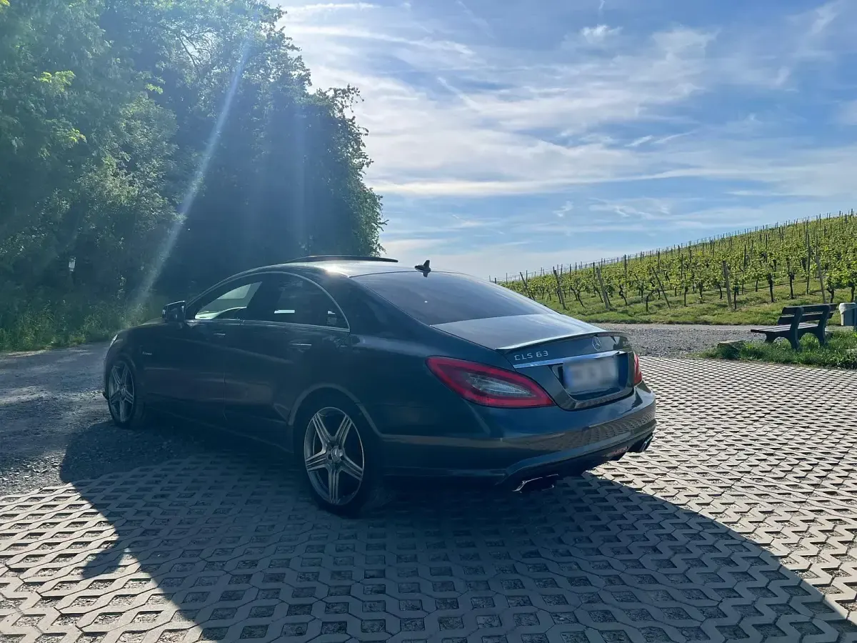Gebraucht Mercedes CLS63 AMG AMG 525 PS (386 kW) 2012 Grau Coupé