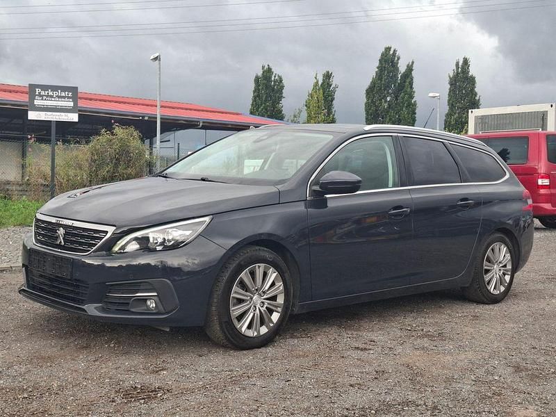 Schwarz Gebraucht 2020 Peugeot 308 Allure Kombi | 8.990 € (Guter Preis) - Bild 1/4