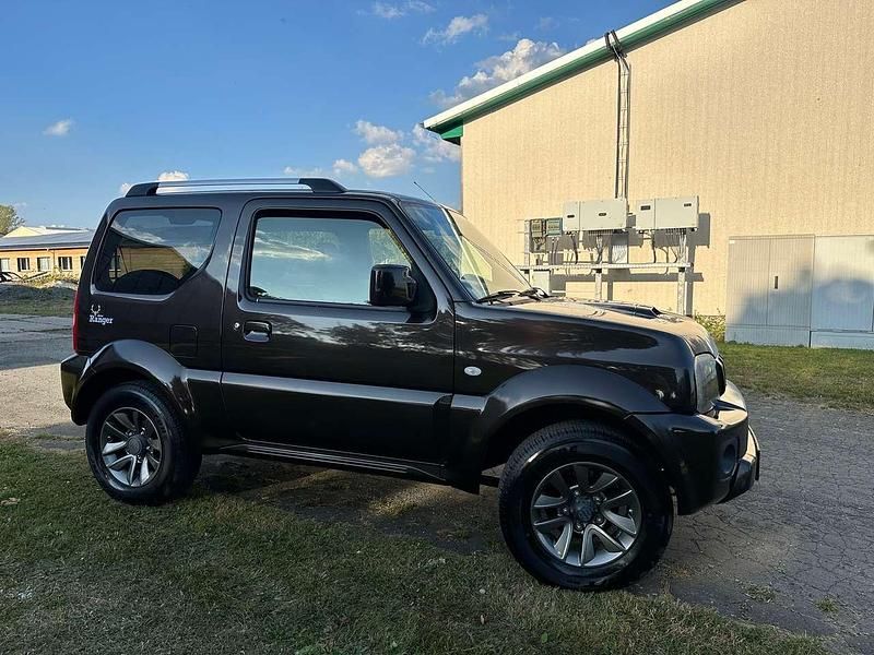 Gebraucht Suzuki Jimny Comfort+ 86 PS (63 kW) 2016 Grün SUV