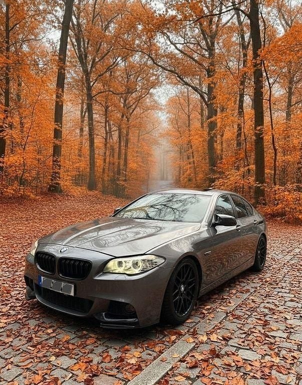 Grau Gebraucht 2011 BMW 523 M Sport Limousine | 11.000 € (Etwas zu teuer) - Bild 1/4