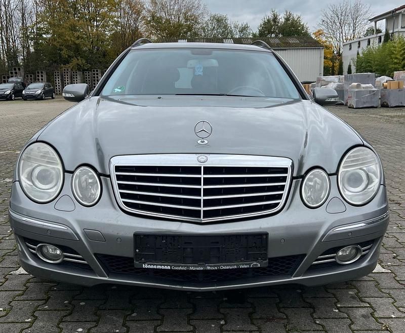 Silber Gebraucht 2008 Mercedes E280 Avantgarde Kombi | 4.500 € (Guter Preis) - Bild 1/4