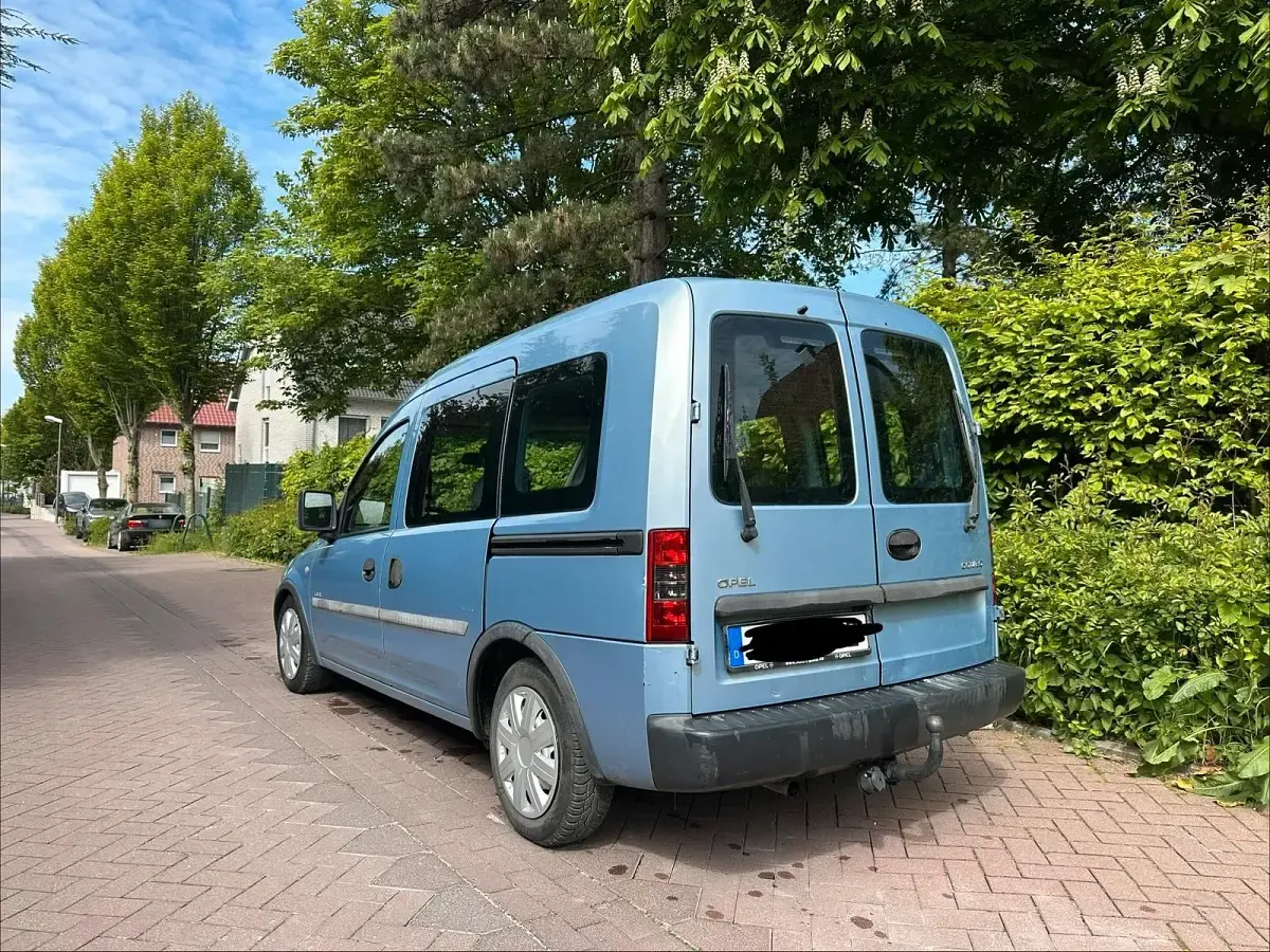 Occasion Opel Combo 97 ch (71 kW) 2004 Andere farben Monospace