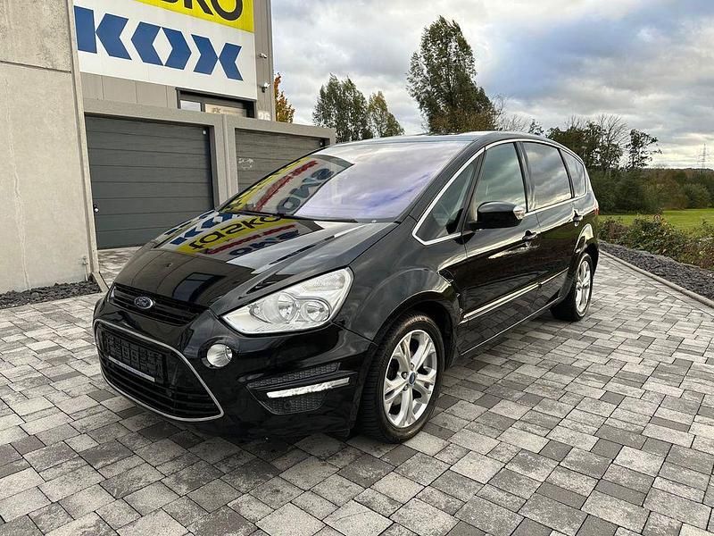 Schwarz Gebraucht 2011 Ford S-MAX Titanium Van / Kleinbus | 4.700 € (Fairer Preis) - Bild 1/4