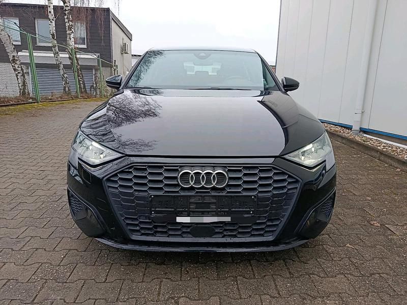 Gebraucht Audi A3 116 PS (85 kW) 2021 Schwarz Limousine