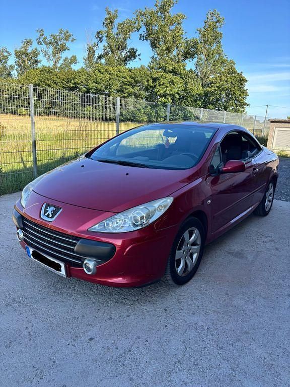 Rot Gebraucht 2006 Peugeot 307 CC Filou Cabrio | 1.450 € (Guter Preis) - Bild 1/4