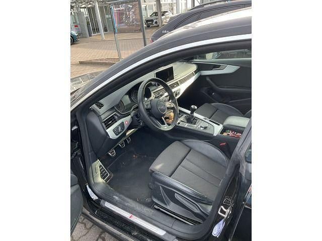 Gebraucht Audi A5 Sportback Sport 190 PS (139 kW) 2019 Brillantschwarz Kleinwagen