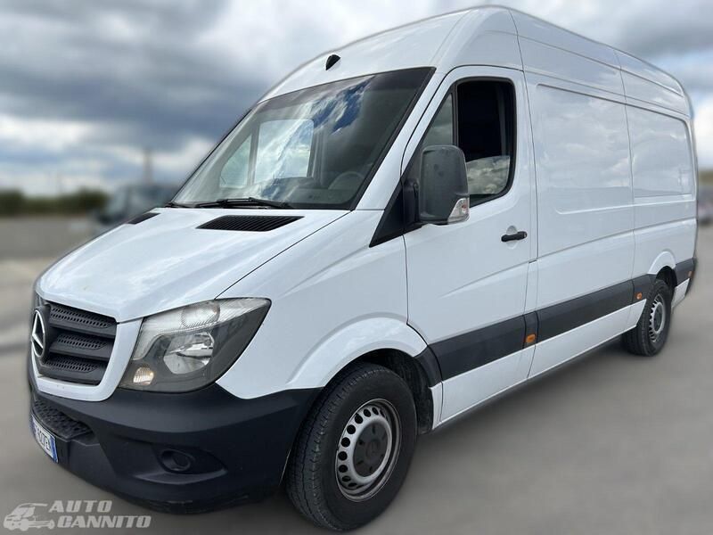 Weiß Gebraucht 2018 Mercedes Sprinter Executive Van | 11.000 € - Bild 1/4