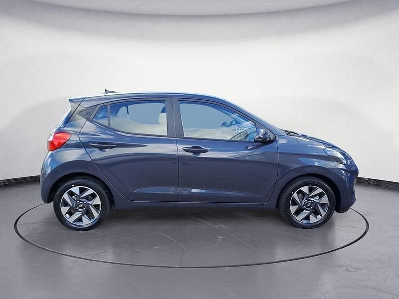 Neu Hyundai i10 Trend 79 PS (58 kW) 2025 Grau Kleinwagen