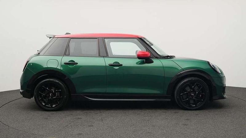 Gebraucht Mini John Cooper Works 156 PS (114 kW) 2024 Grün Kleinwagen