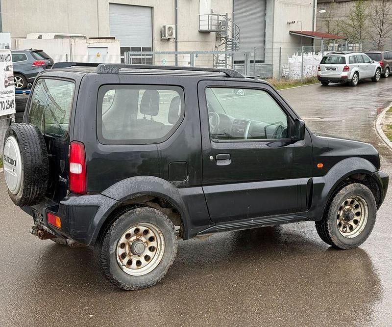 Gebraucht Suzuki Jimny 86 PS (63 kW) 2010 Schwarz SUV