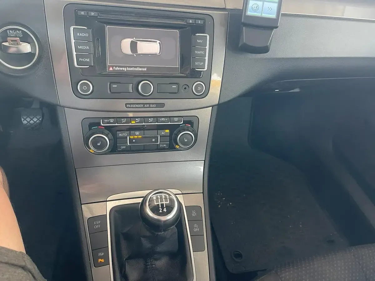 Gebraucht VW Passat 140 PS (102 kW) 2010 Grün Kombi