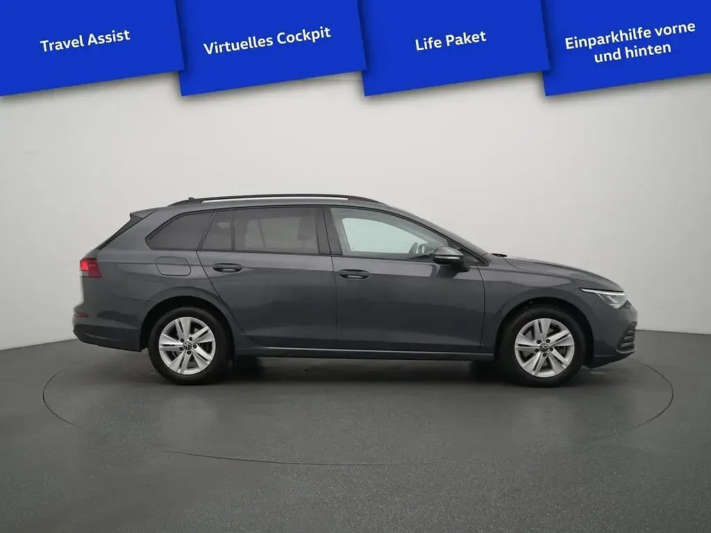 Gebraucht VW Golf VIII Life 150 PS (110 kW) 2023 Delfingrau Kombi