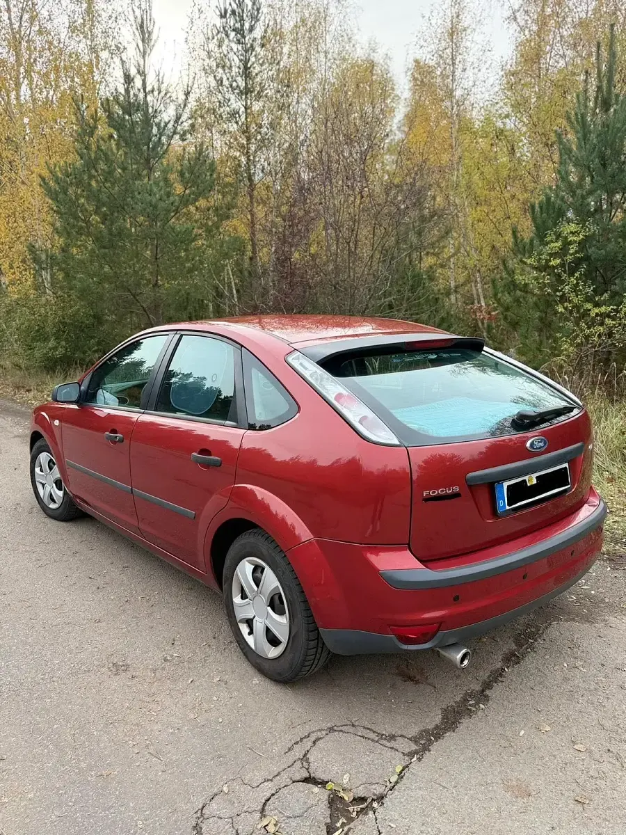 Gebraucht Ford Focus 105 PS (77 kW) 2006 Rot Kombi
