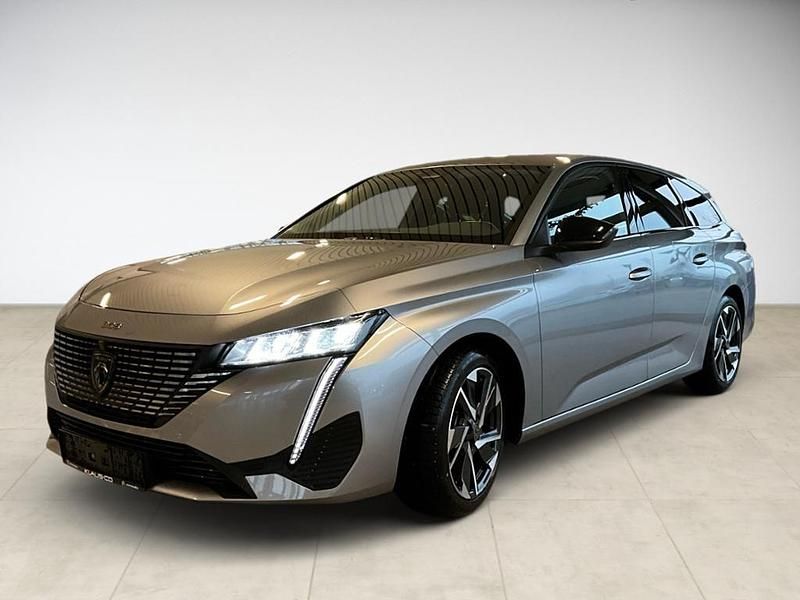 Gebraucht Peugeot 308 Allure 131 PS (96 kW) 2022 Grau Kombi