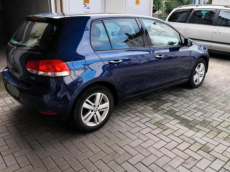 Blau Gebraucht 2012 VW Golf VII Match Limousine | 3.399 € (Superpreis) - Bild 1/4