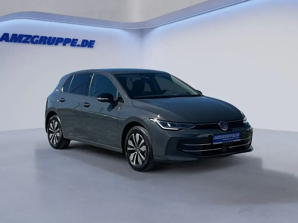 Gebraucht VW Golf VIII Goal 150 PS (110 kW) 2025 Grau Limousine