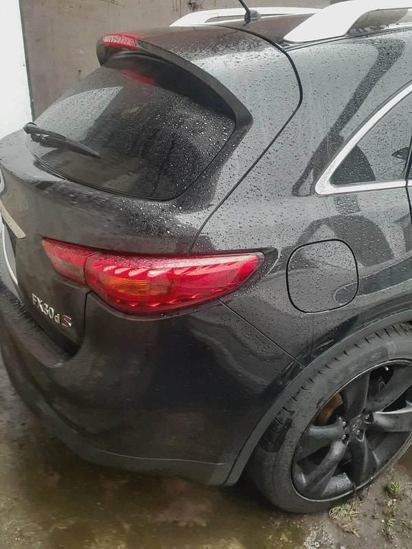 Gebraucht Infiniti Fx30 240 PS (176 kW) 2011 Schwarz SUV