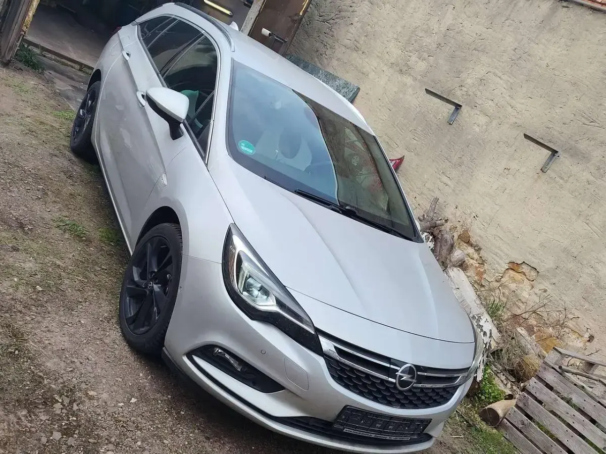 Gebraucht Opel Astra 136 PS (100 kW) 2017 Grau Kombi
