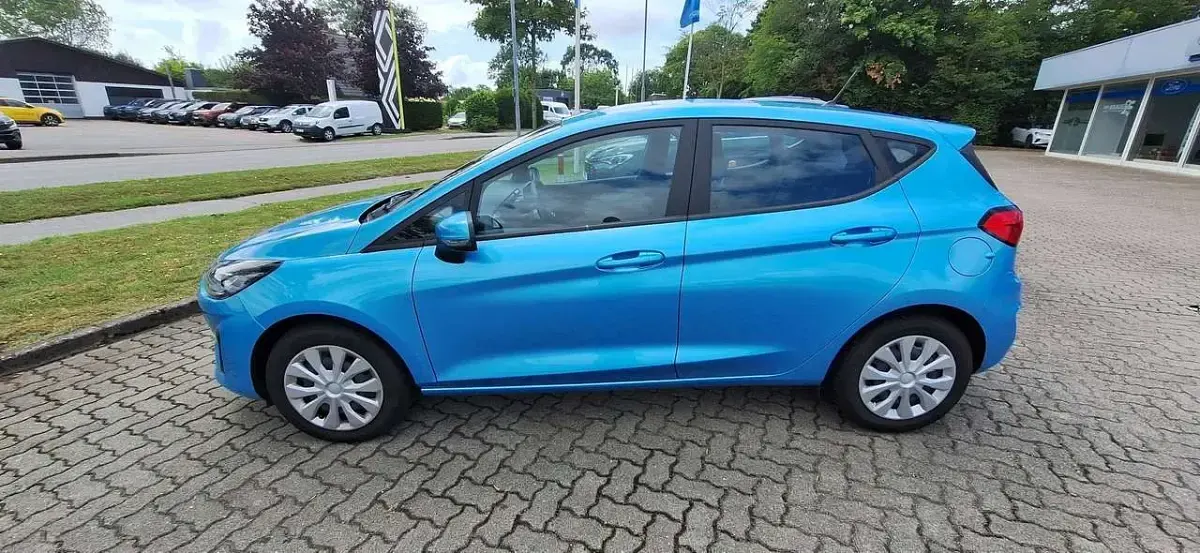 Gebraucht Ford Fiesta Cool & Connect 75 PS (55 kW) 2022 Boundless blue Kleinwagen