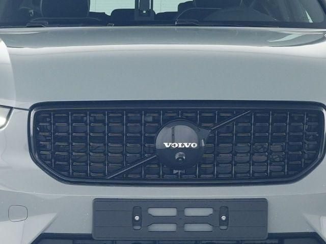 Gebraucht Volvo XC40 Plus 197 PS (144 kW) 2025 Grau SUV