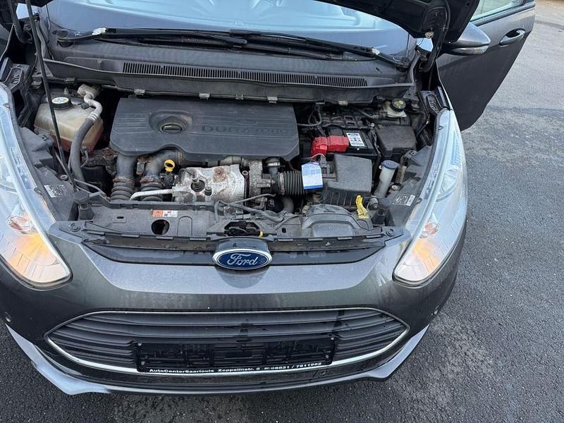 Gebraucht Ford B-MAX Colourline 95 PS (69 kW) 2015 Grün Van / Kleinbus