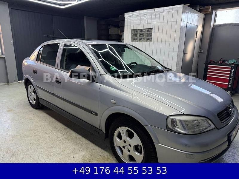 Gebraucht Opel Astra Edition 75 PS (55 kW) 1999 Silber Limousine