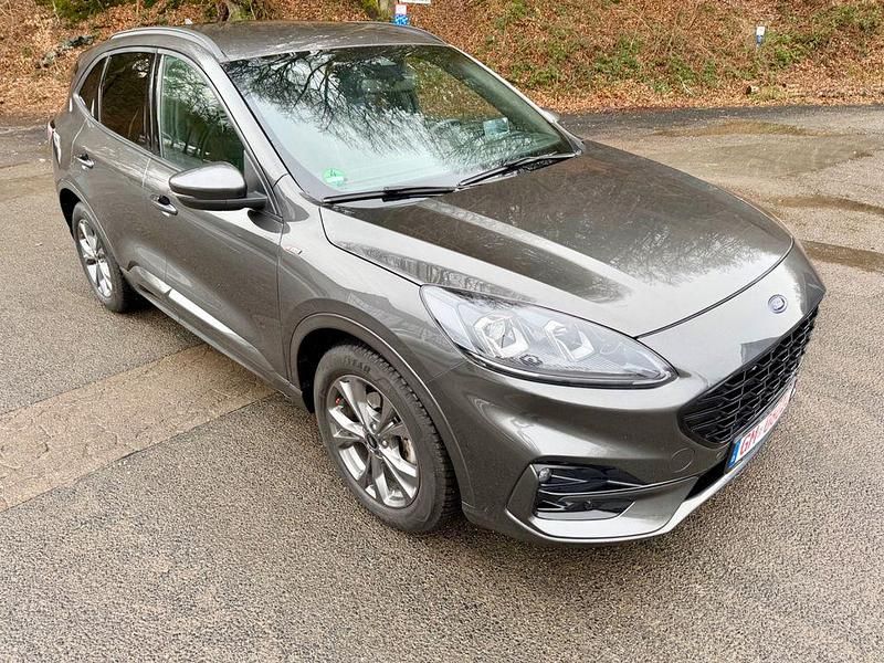 Gebraucht Ford Kuga ST-Line 150 PS (110 kW) 2021 Grau SUV