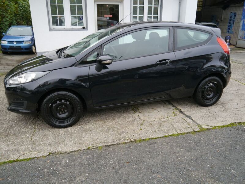 Schwarz Gebraucht 2013 Ford Fiesta Trend Kleinwagen | 2.500 € (Superpreis) - Bild 1/4