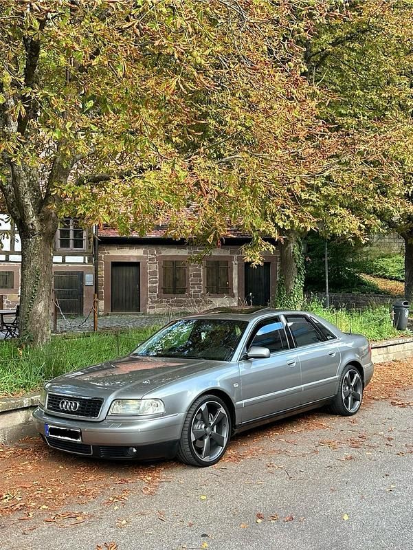 Silber Gebraucht 2001 Audi A8 Sport Limousine | 8.650 € (Teuer) - Bild 1/4