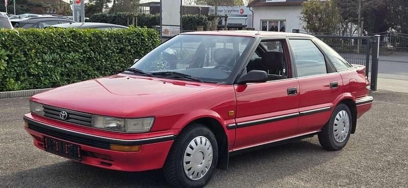 Gebraucht Toyota Corolla 105 PS (77 kW) 1991 Rot Kleinwagen