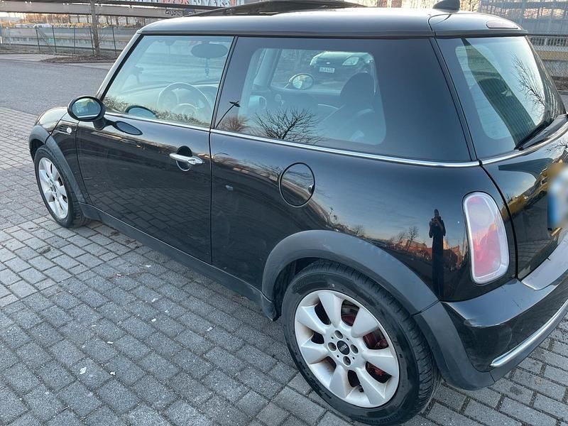 Usado Mini ONE 95 HP (69 kW) 2005 Preto Citadino