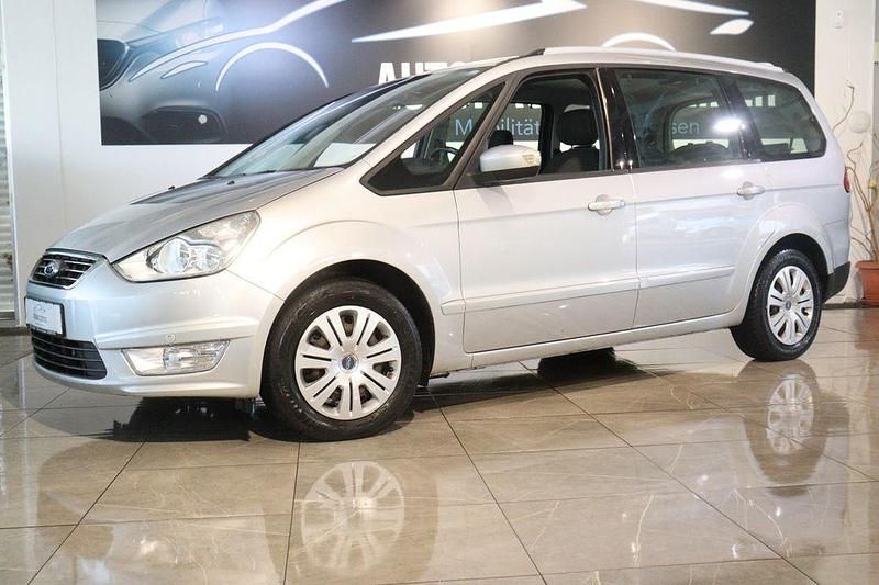 Gebraucht Ford Galaxy Trend 140 PS (102 kW) 2011 Silber Van / Kleinbus