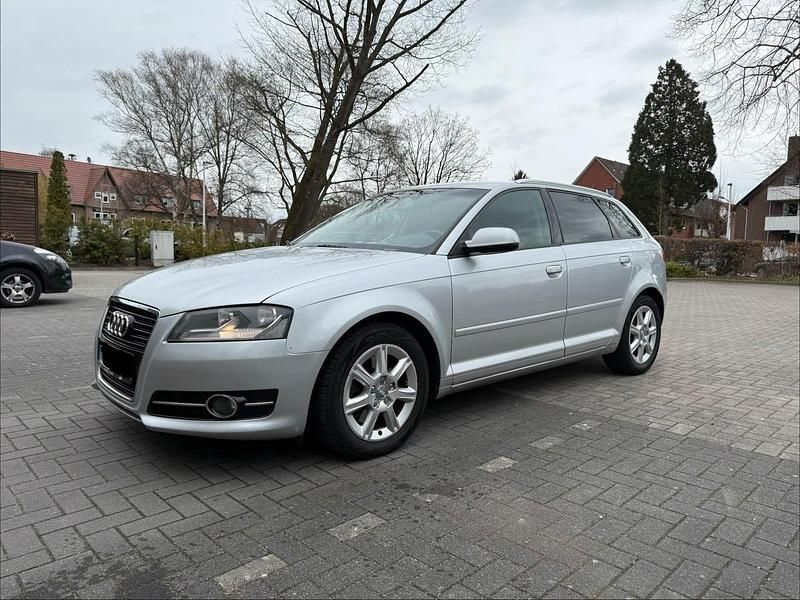 Gebraucht Audi A3 140 PS (102 kW) 2011 Silber Kleinwagen
