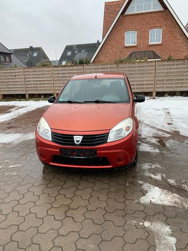 Gebraucht Dacia Sandero 75 PS (55 kW) 2009 Rot Kleinwagen