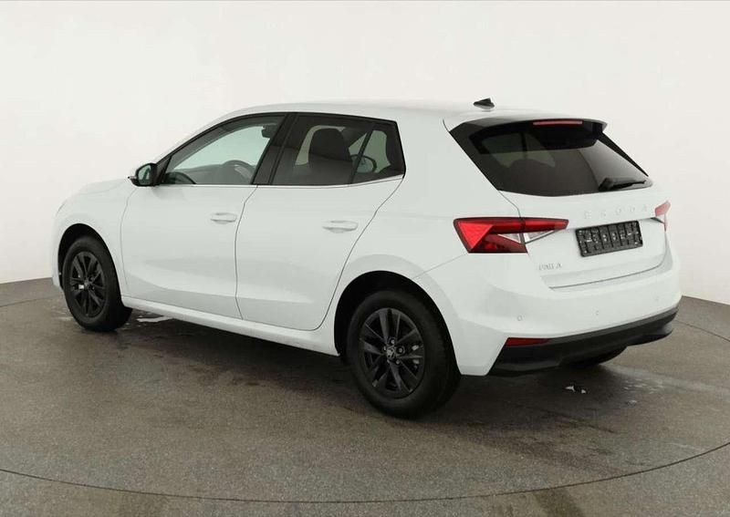 Neu Skoda Fabia Selection 116 PS (85 kW) 2025 Moon white metallic Kleinwagen