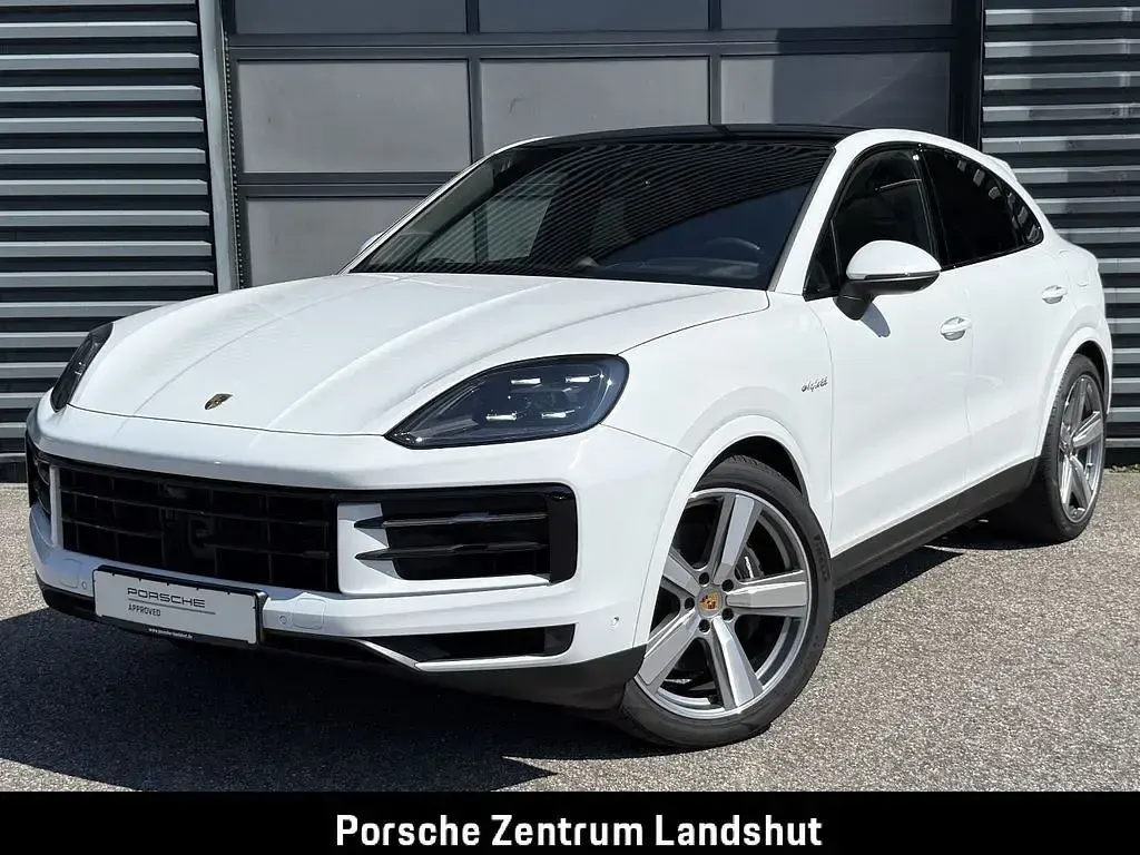 Gebraucht Porsche Cayenne E-Hybrid Coupe 470 PS (345 kW) 2024 Weiß SUV
