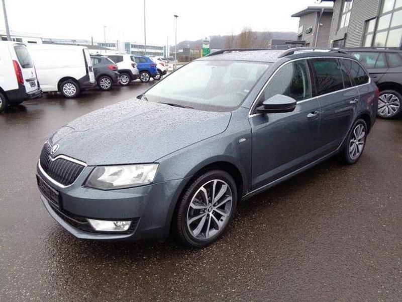 Grau Gebraucht 2015 Skoda Octavia Limousine | 12.499 € (Fairer Preis) - Bild 1/4