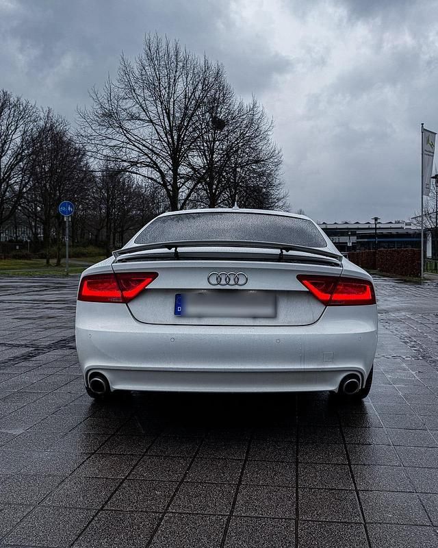 Gebraucht Audi A7 204 PS (150 kW) 2012 Weiß Kleinwagen
