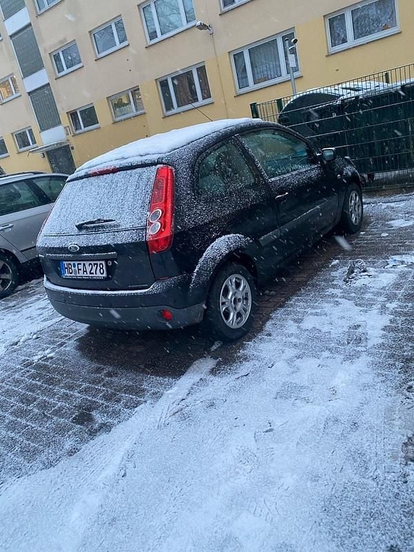 Gebraucht Ford Fiesta 80 PS (58 kW) 2005 Schwarz Kleinwagen