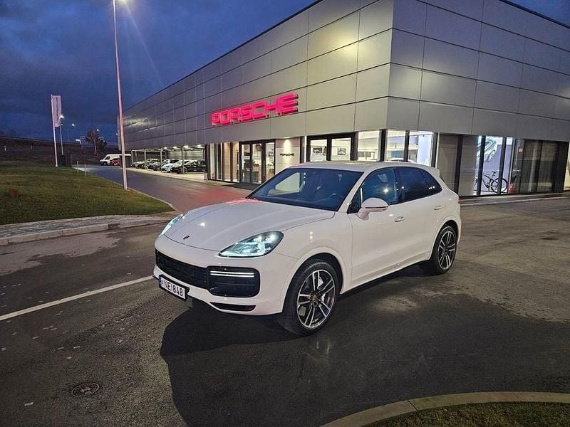 Weiß Gebraucht 2019 Porsche Cayenne Turbo Sport SUV | 72.000 € (Fairer Preis) - Bild 1/4