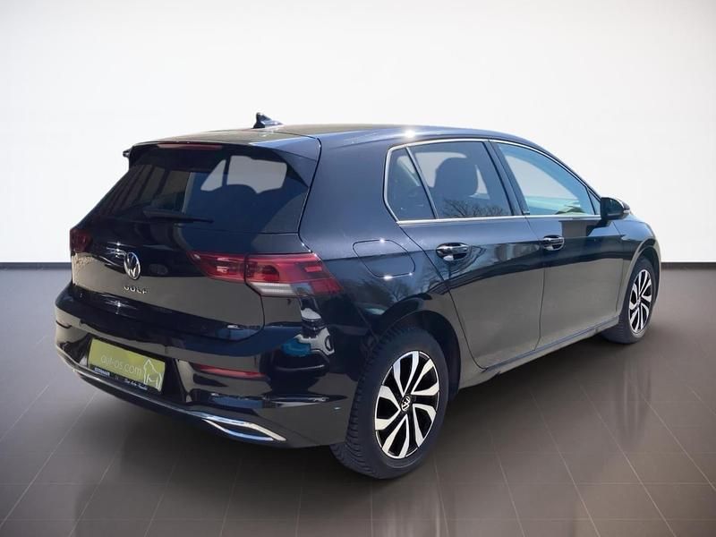 Gebraucht VW Golf VIII Active 110 PS (80 kW) 2021 Schwarz Limousine