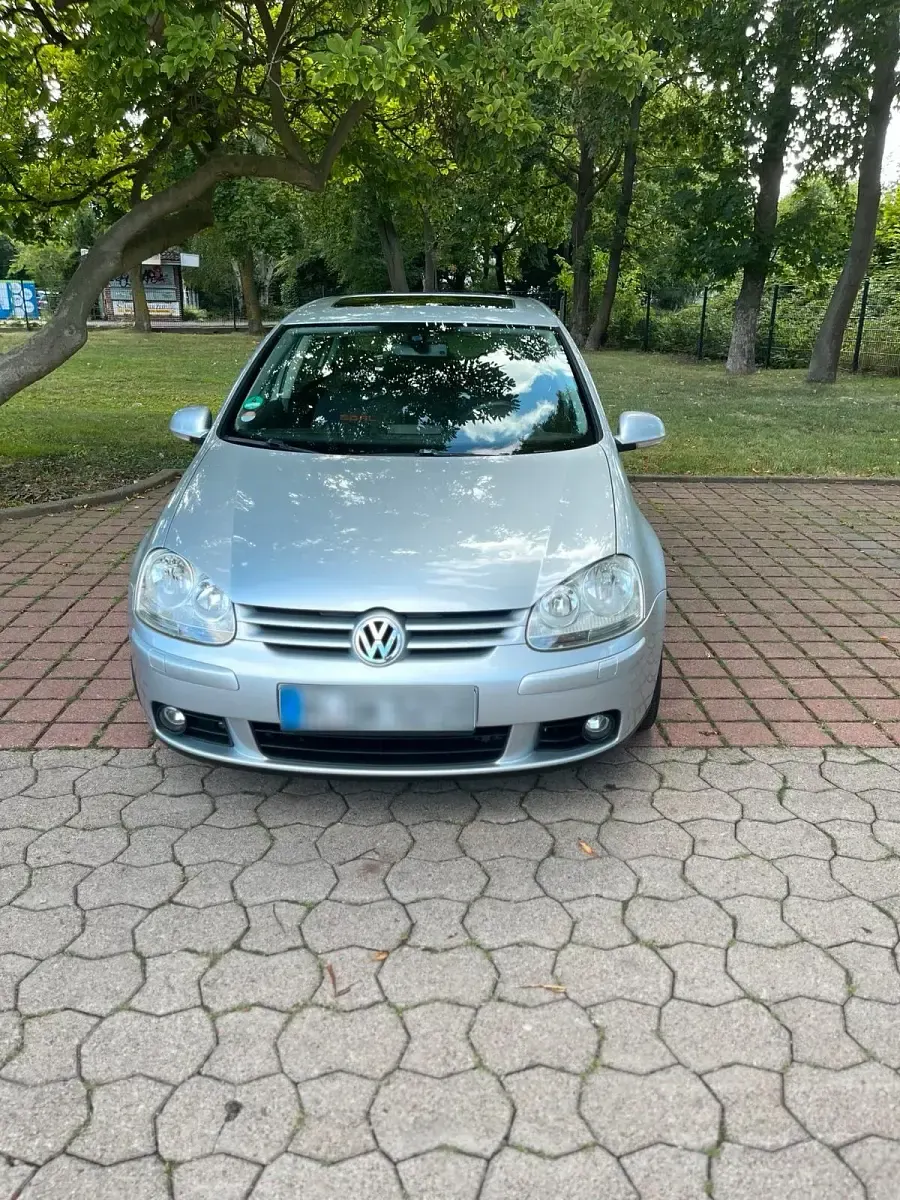 Gebraucht VW Golf V 140 PS (102 kW) 2006 Grau Kleinwagen