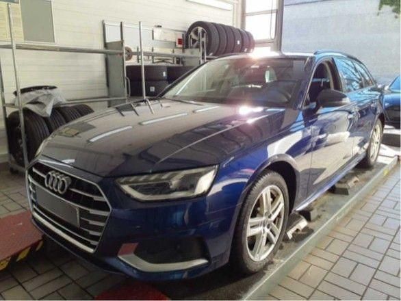 Navarrablau (metallic) Gebraucht 2023 Audi A4 Advanced Plus Kombi | 30.960 € (Teuer) - Bild 1/1