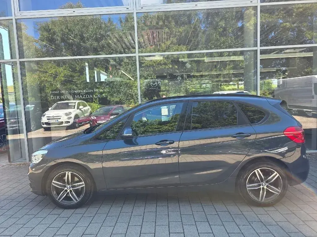 Gebraucht BMW 220 Sport Line 190 PS (139 kW) 2015 Grau Van / Kleinbus