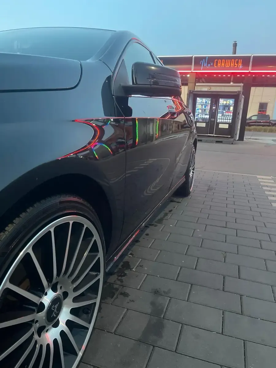 Gebraucht Mercedes A180 122 PS (89 kW) 2013 Schwarz Kleinwagen