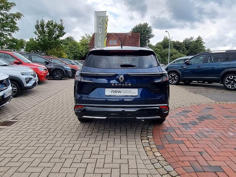 Gebraucht Renault Espace Iconic 131 PS (96 kW) 2024 Blau Van / Kleinbus
